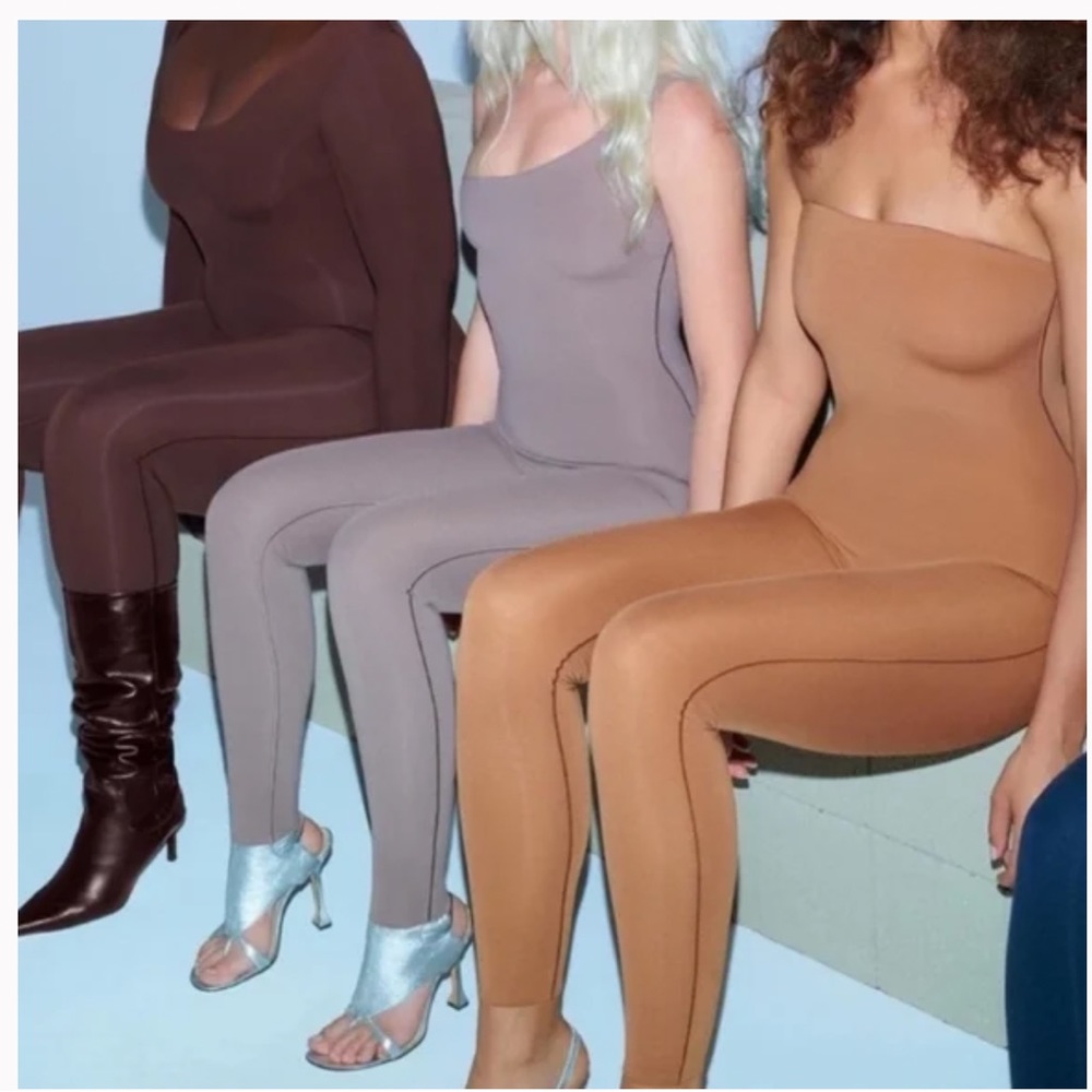 NWT- Skims.  All in one strapless Bodysuit. Caramel.‎ Size 4X - Picture 3 of 8